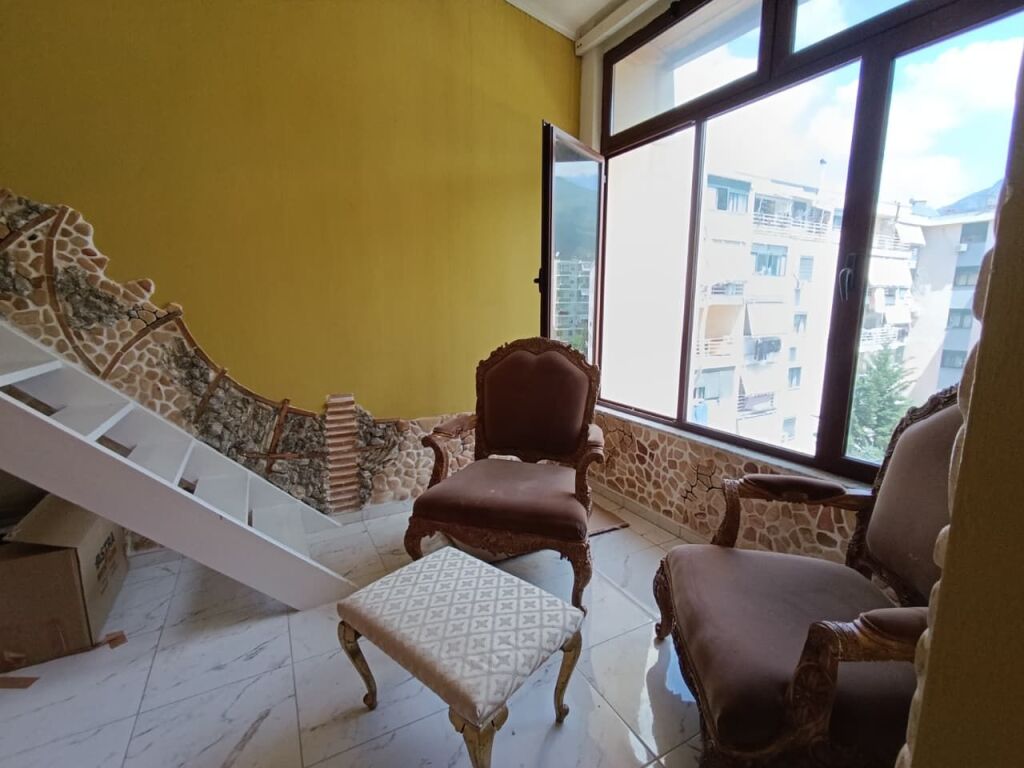 APARTAMENT PER SHITJE 2+1+ GARAZH ( 21 METRA) NE FRESK !