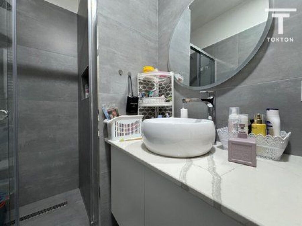 SHITET, APARTAMENT 1+1, FRESKU, TIRANË