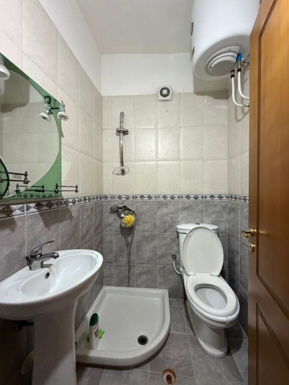 Jepet me Qera Afatgjate Apartament 2+1+2WC me Pamje Deti, Vlorë
