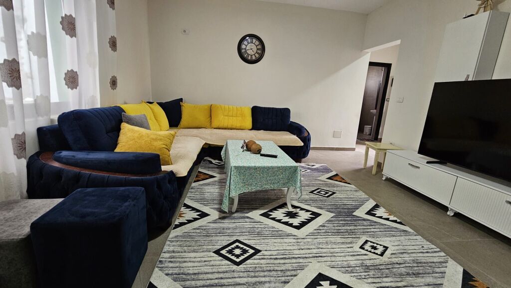 VENDESI PRIVATO IN VENDITA - VIA NJAZI MEKA TIRANA