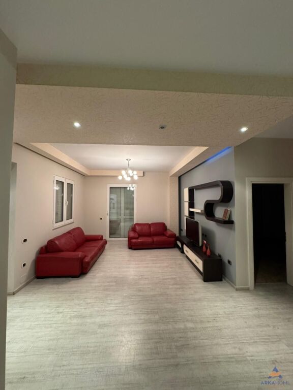 VILLA IN VENDITA A INSTITUT 400.000 EURO