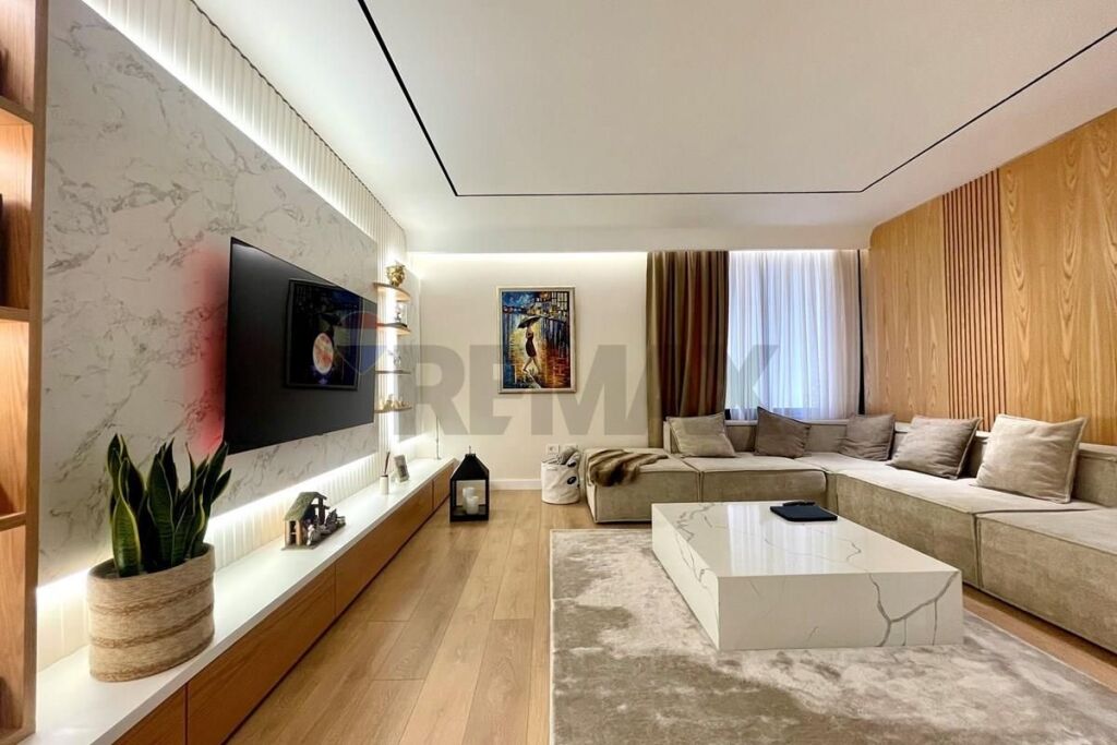 Apartament modern 3+1 ne Qender te Tiranes!