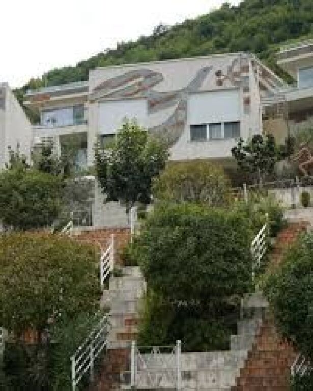Shitet, Apartament 1+1+Verande , Kodra e Diellit, Tirane