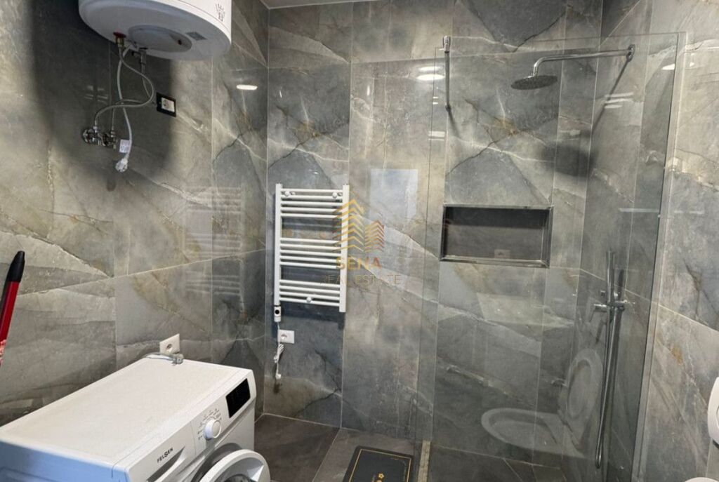Affitto, Appartamento 1+1+BLK, Viale Zogu I, 650 Euro