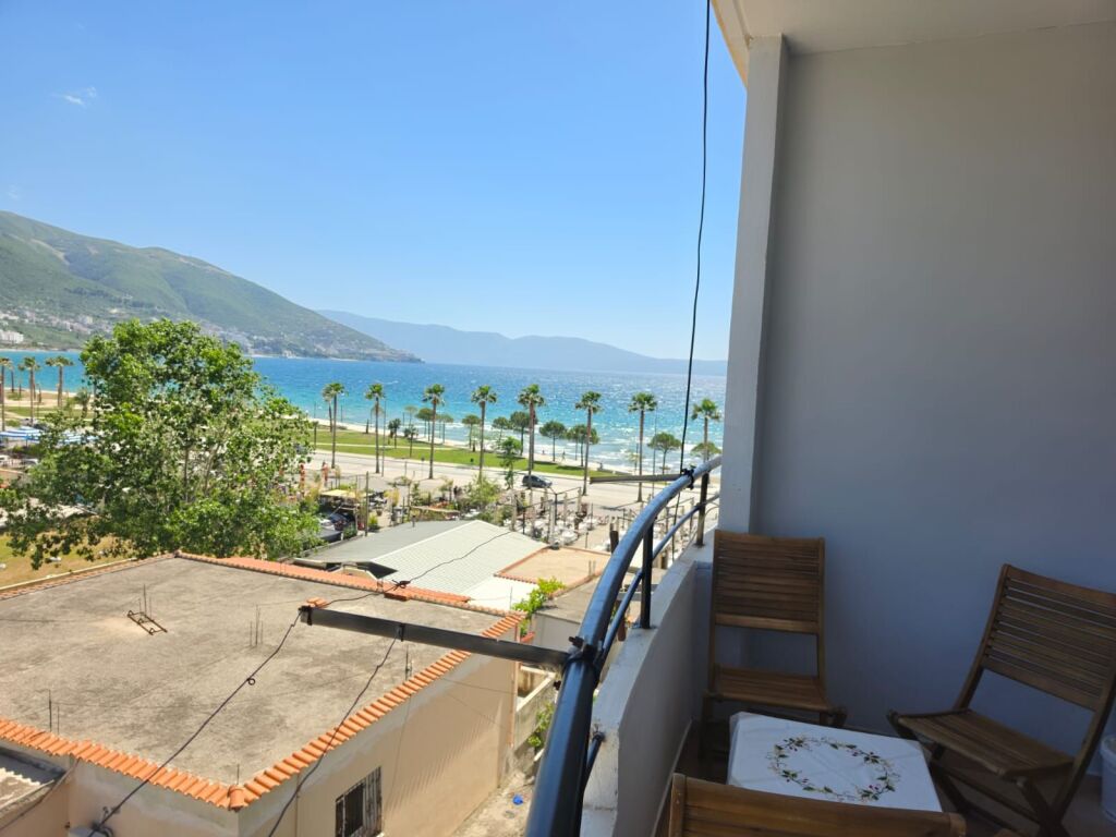 Jepet me Qera Afatgjate Apartament 2+1 me Pamje Deti - Vlore