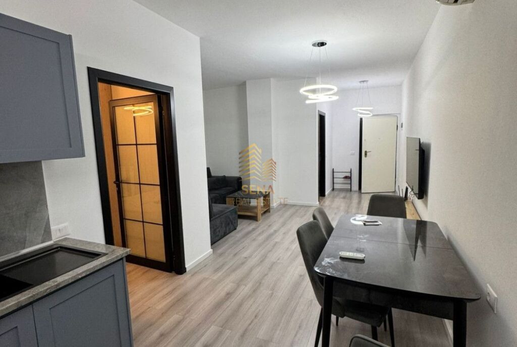 Affitto, Appartamento 1+1+BLK, Viale Zogu I, 650 Euro