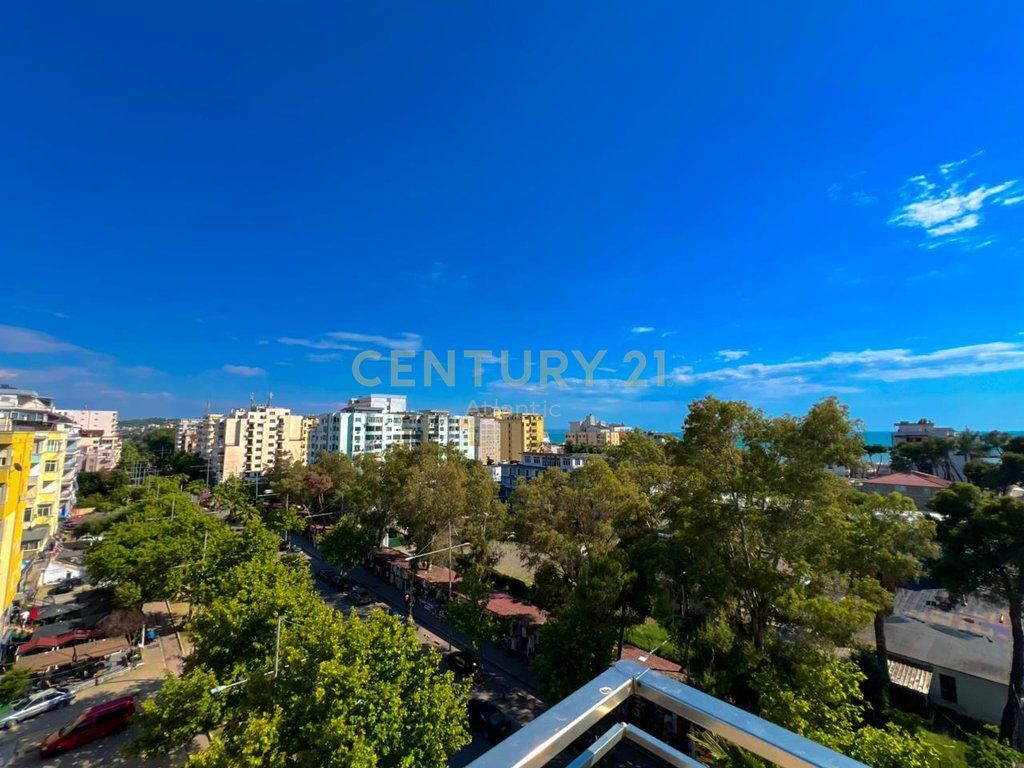 ESCLUSIVO ! APPARTAMENTO DI LUSSO IN VENDITA 2+1+2 BAGNI + 80M2 VERANDA E 1 GARAGE IN SPIAGGIA ILIRIA DURRES !