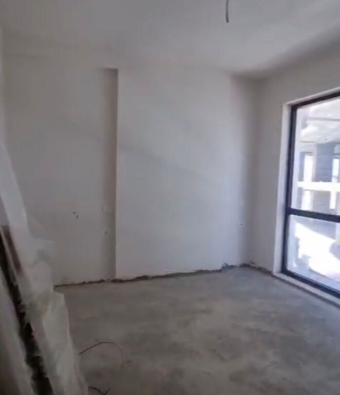 Shitet apartament 2+1 tek Liburna ne Golem!