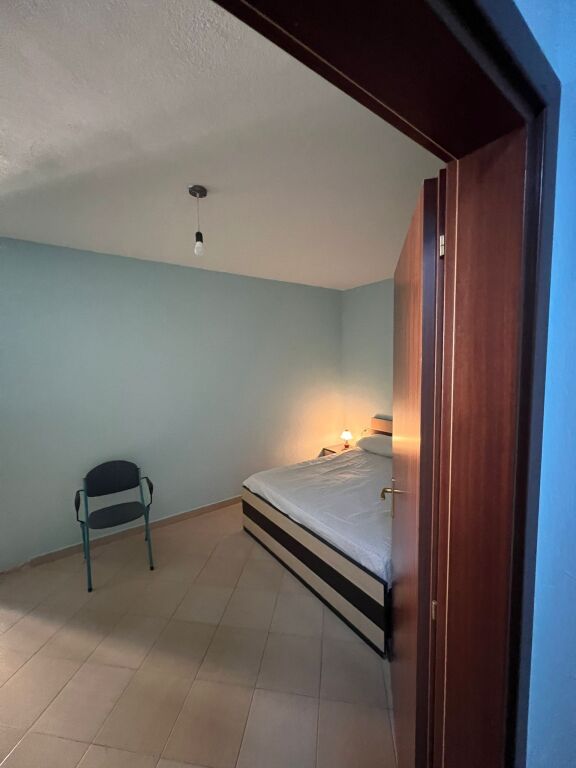 Okazione Shitet Apartment