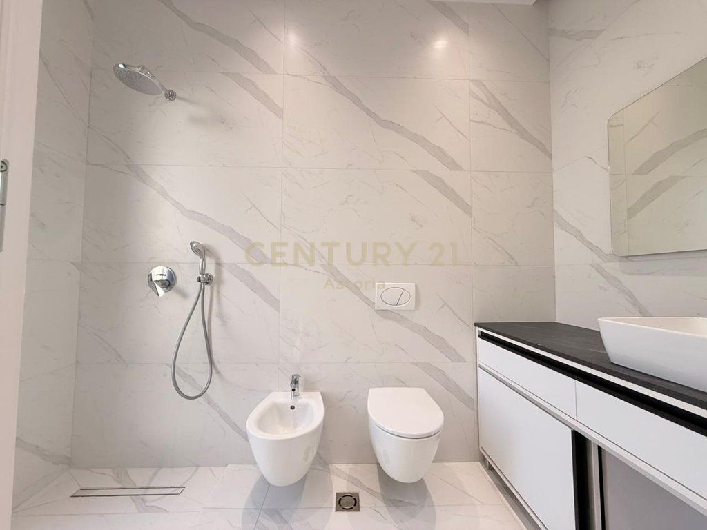 PREMIUM APARTMENT FOR RENT 2+1+2+PARKING SPACE AT "KOMPLEKSI DELIJORGJI"