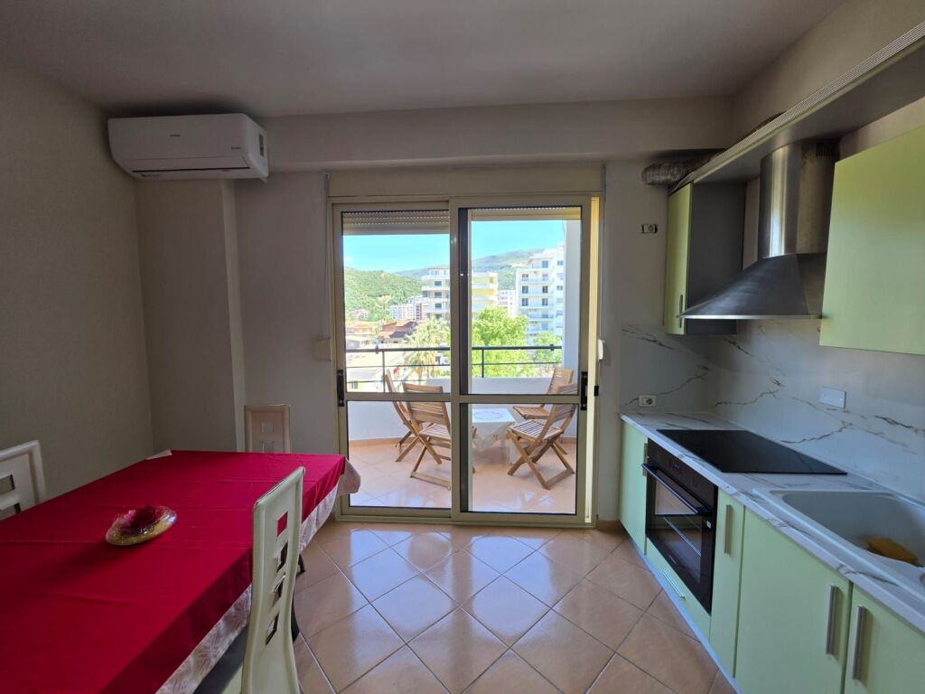 Jepet me Qera Afatgjate Apartament 2+1 me Pamje Deti - Vlore