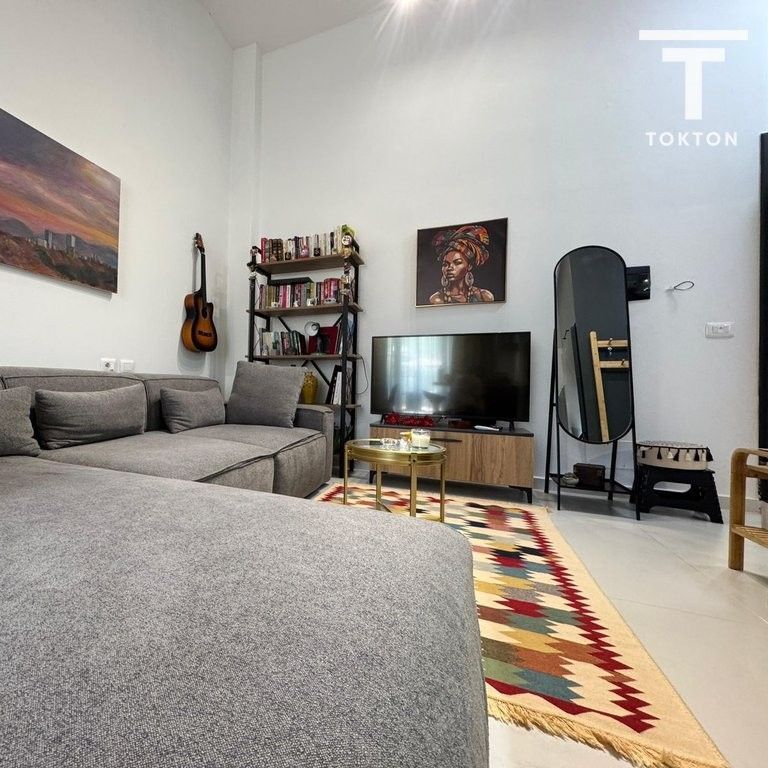 SHITET, APARTAMENT 1+1, FRESKU, TIRANË
