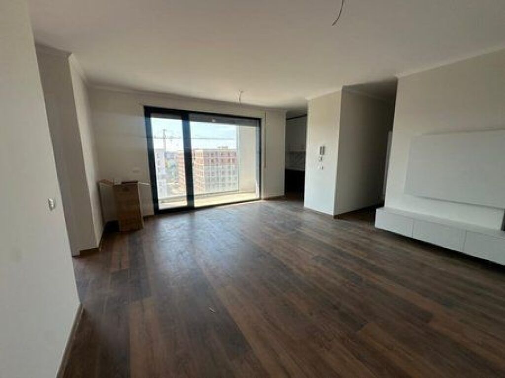 We offer for rent Apartment 2+1+2 + Parking Spot in the “Akses Tirana” Complex