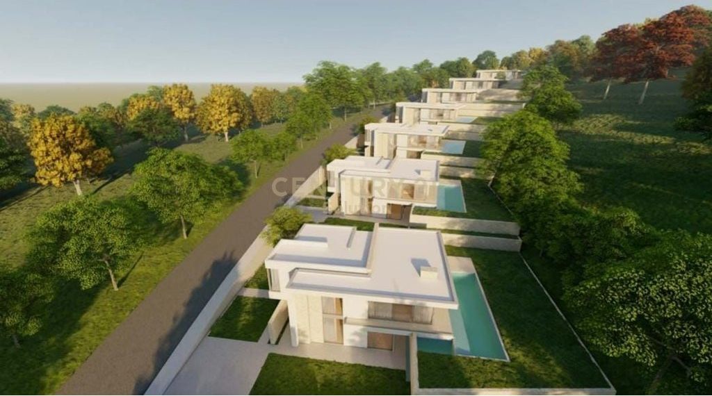 VILLA WITH POOL FOR SALE IN "REZIDENCEN LISI I ARTE" !