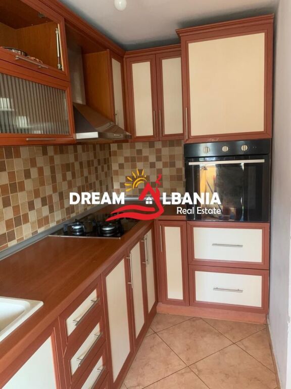 Apartament 3+1 me qera te Pazari i Ri, Tirane (ID 4239094)