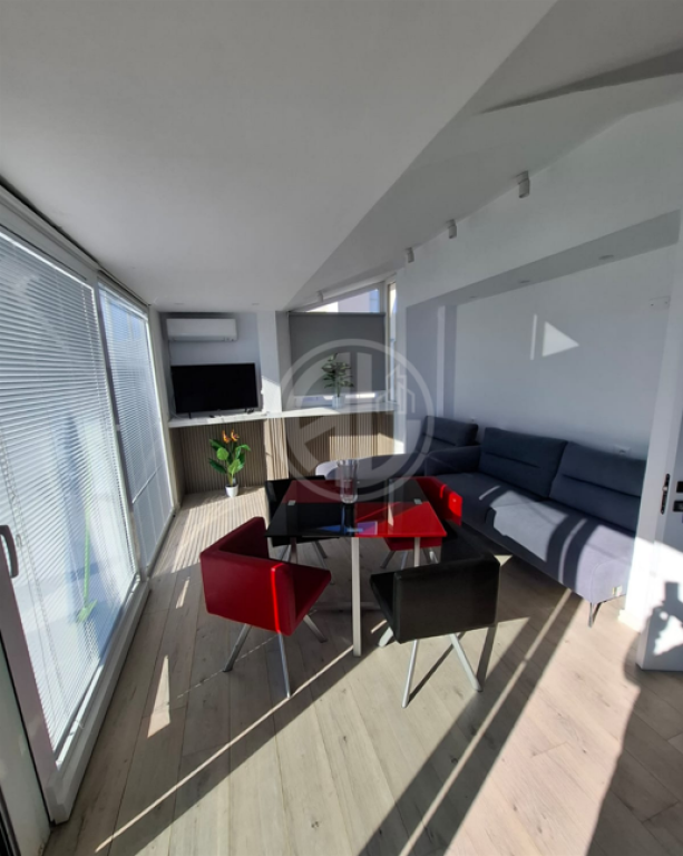 Apartment 2+1 for rent - First line with sea  Durres Beach