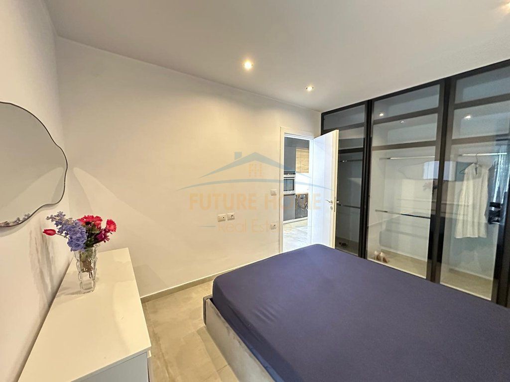Shitet, Apartament 1+1+Verande , Kodra e Diellit, Tirane