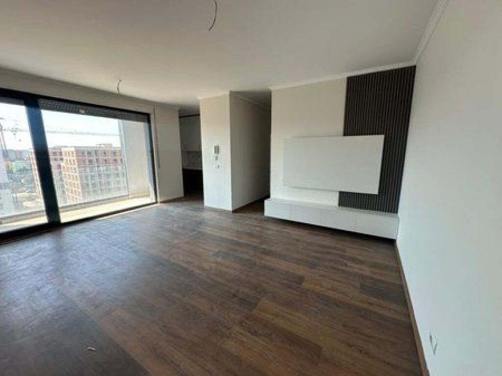 We offer for rent Apartment 2+1+2 + Parking Spot in the “Akses Tirana” Complex