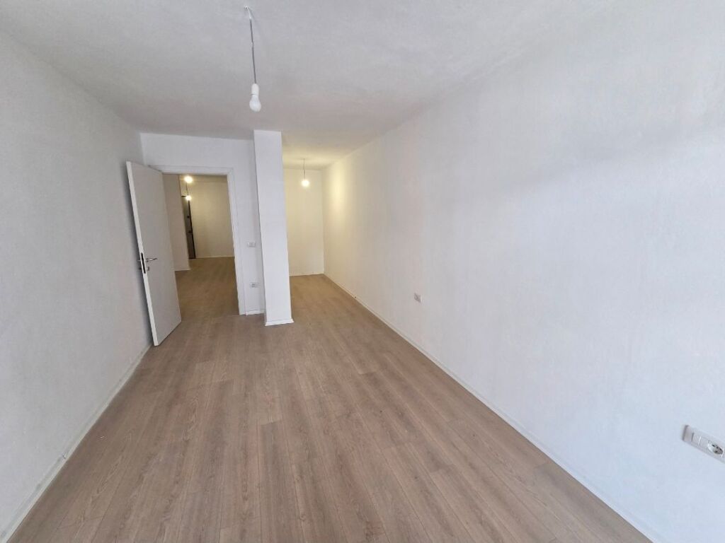 Apartament per shitje!