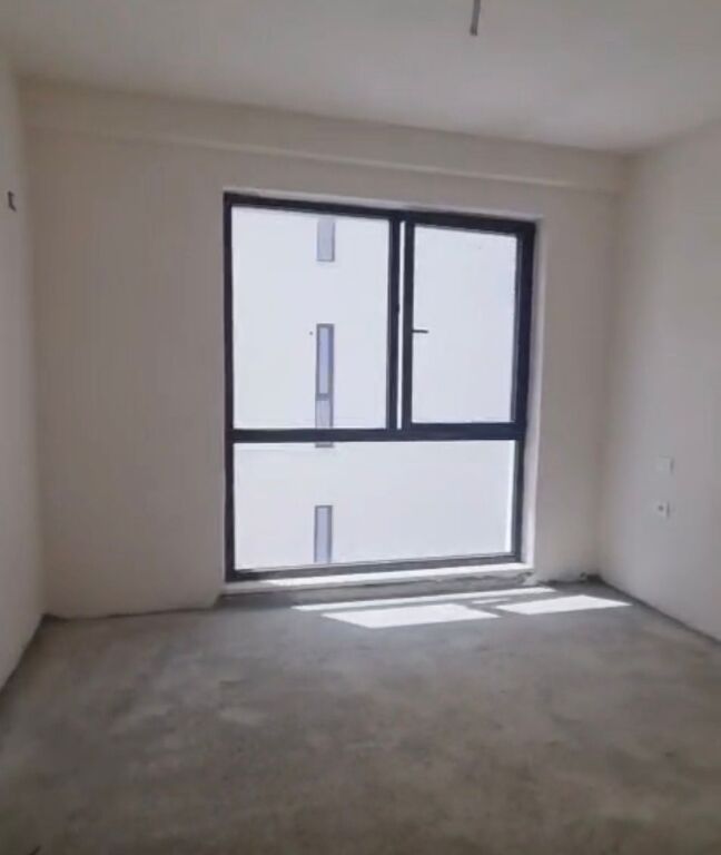 Shitet apartament 2+1 tek Liburna ne Golem!