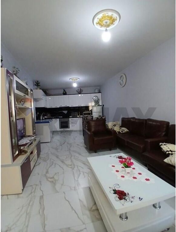 Shtëpi private - Për Shitje - Shkozë, Tiranë