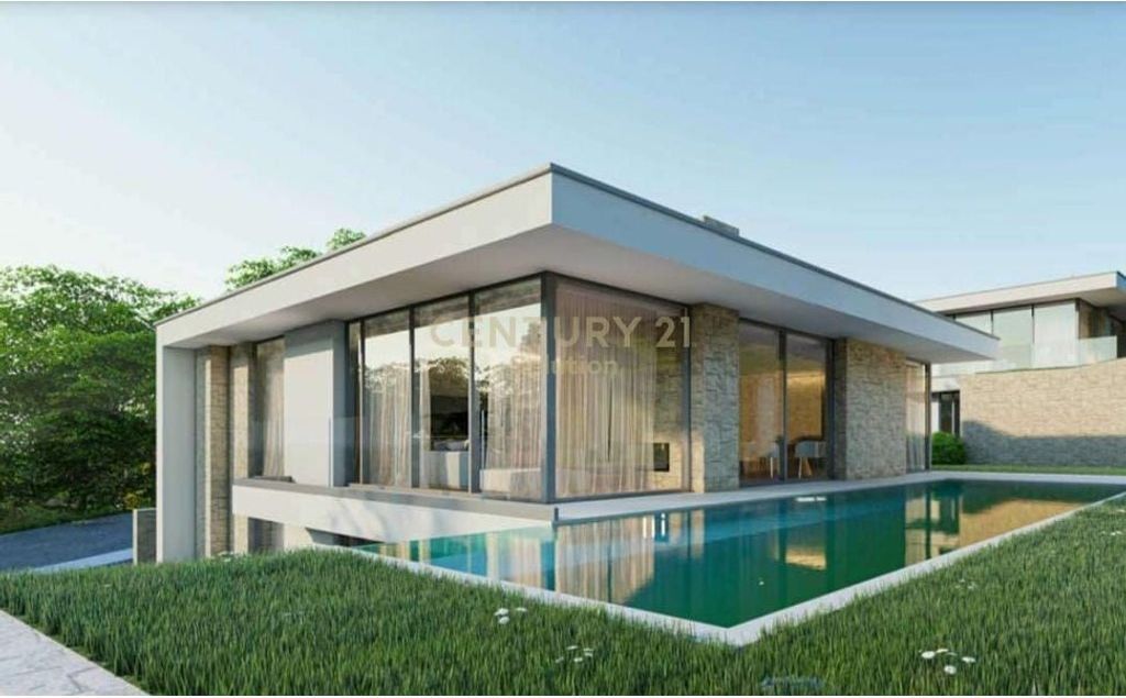 VILLA WITH POOL FOR SALE IN "REZIDENCEN LISI I ARTE" !