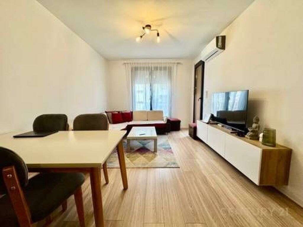 1+1 apartment for rent at Zirkon Complex!