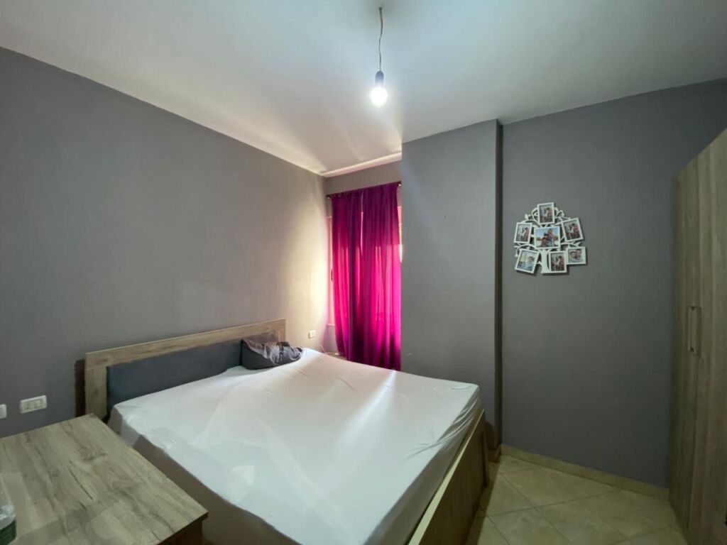 Shitet Apartament 1+1 , Astir