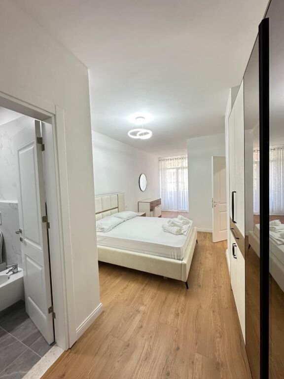 Qera | Apartament 2 + 1 Rruga e Dibres | 700 €/muaj