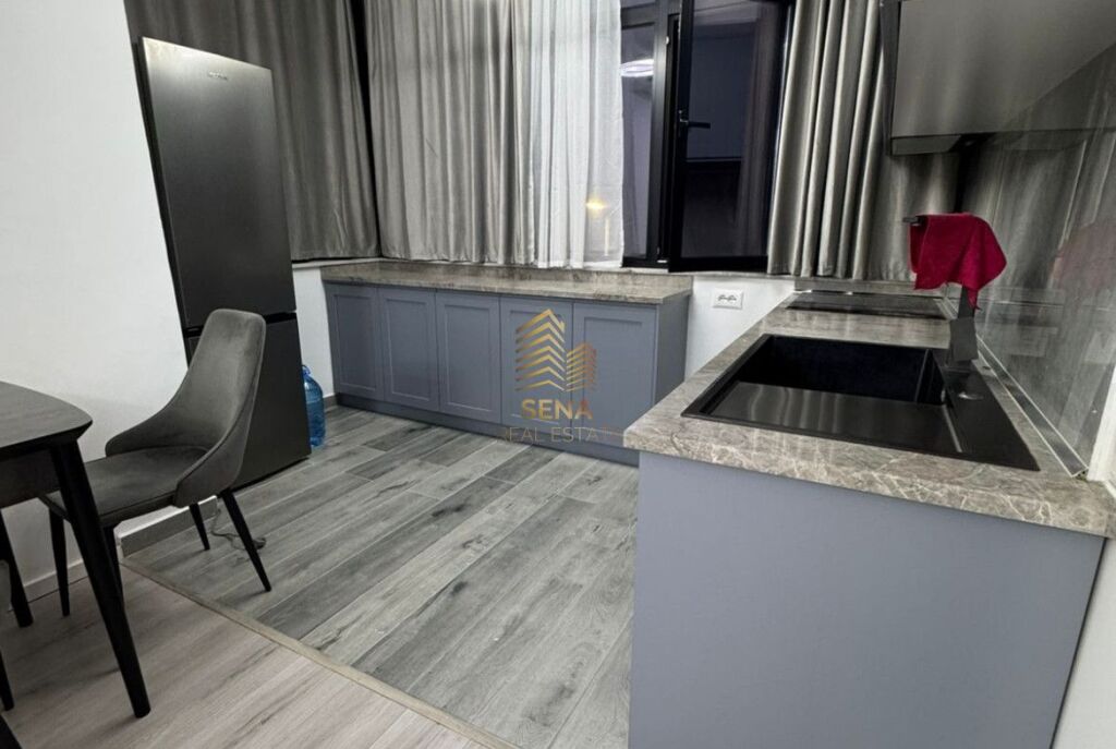 Affitto, Appartamento 1+1+BLK, Viale Zogu I, 650 Euro