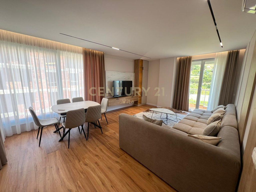 JEPET ME QIRA APARTAMENT 2+1+2 ME PAMJE DETI NE CURRILA ,DURRES !!!