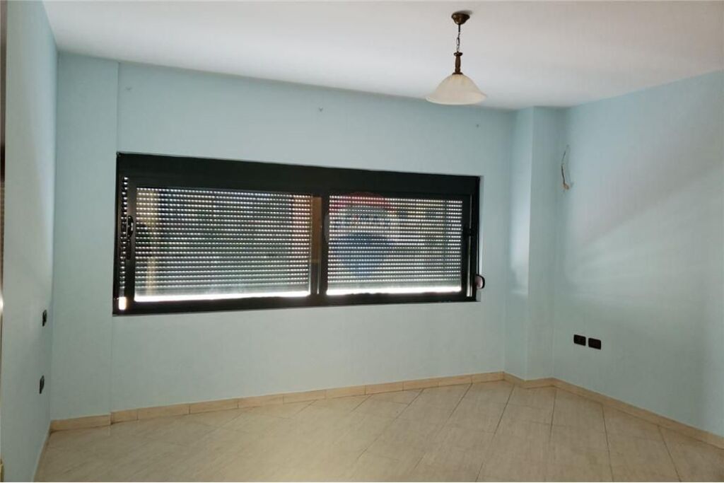Apartament - Për Qira - Myslym Shyri, Tiranë