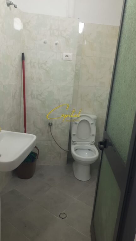 SHOP FOR RENT 65 M2 ALI DEMI 65,000 LEKE
