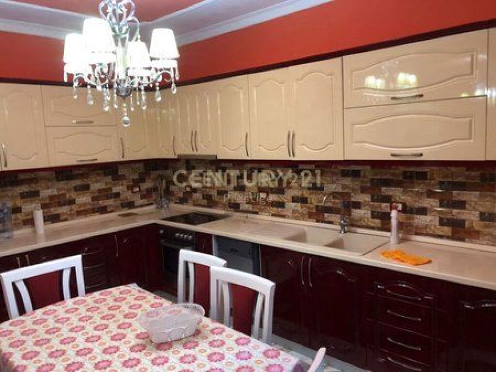 APARTMENT FOR RENT 3+1+2, AT THE ENTRANCE OF AMERICAN VILLAS, TIRANA!