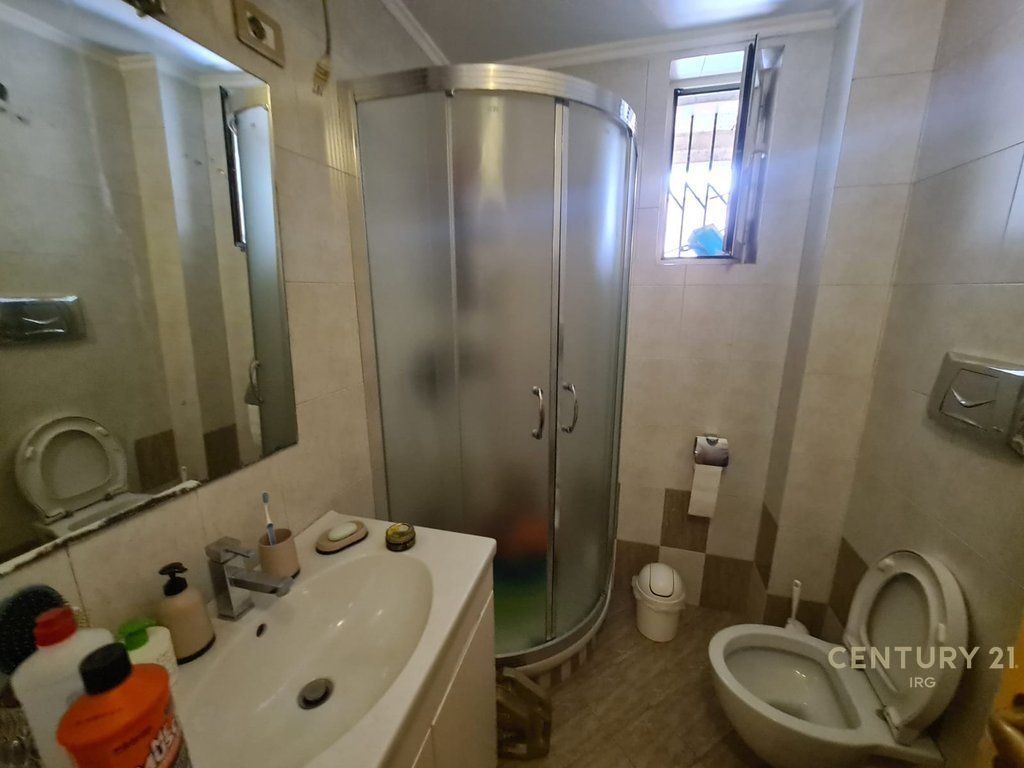 Apartament 2+1+2 me qira pranë St. Dinamo