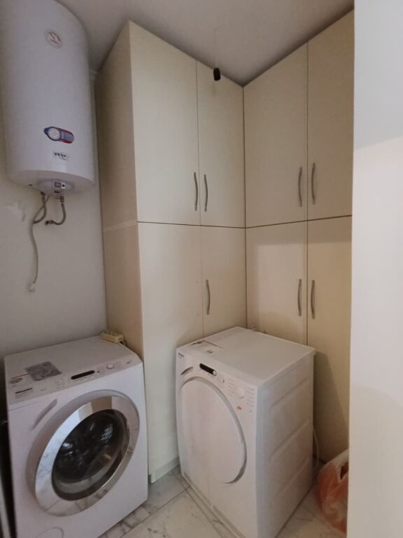 APARTAMENT PER SHITJE 2+1+ GARAZH ( 21 METRA) NE FRESK !