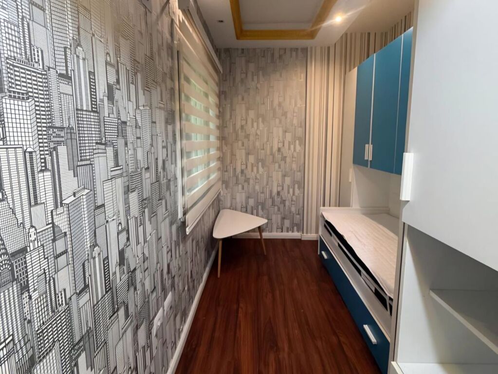 Shitet apartament + verande tek Liqeni i Thate
