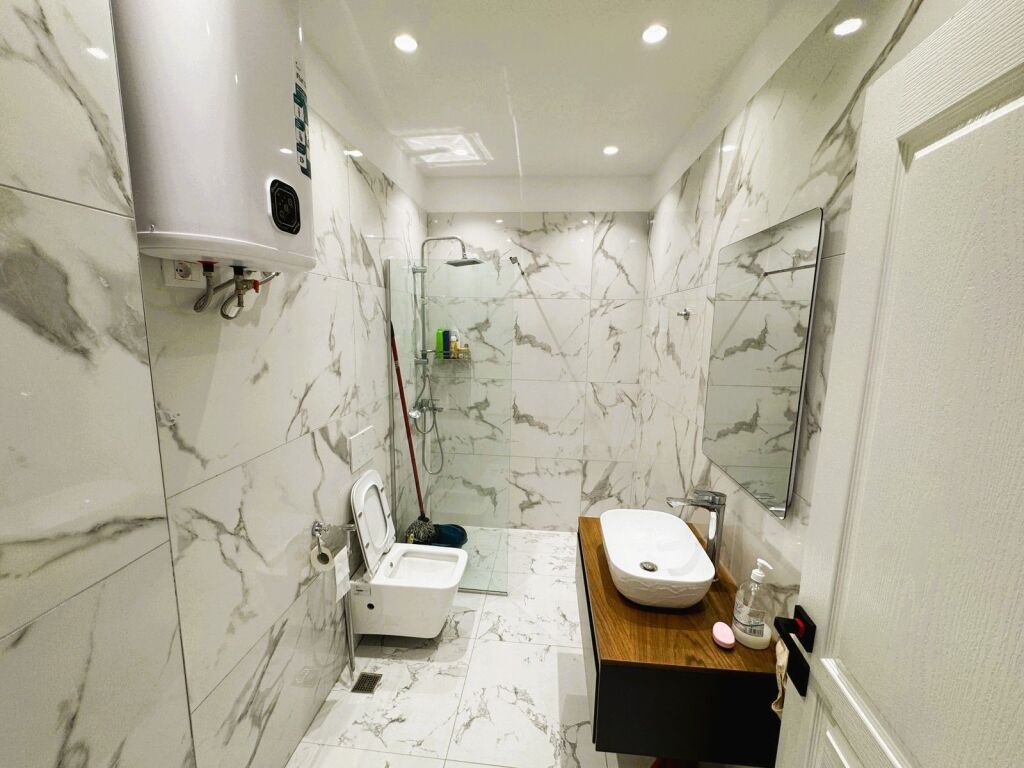 🏡Shitet Apartament 1+1 te📍 Rruga Skënderbeu, Golem, Durres🔥