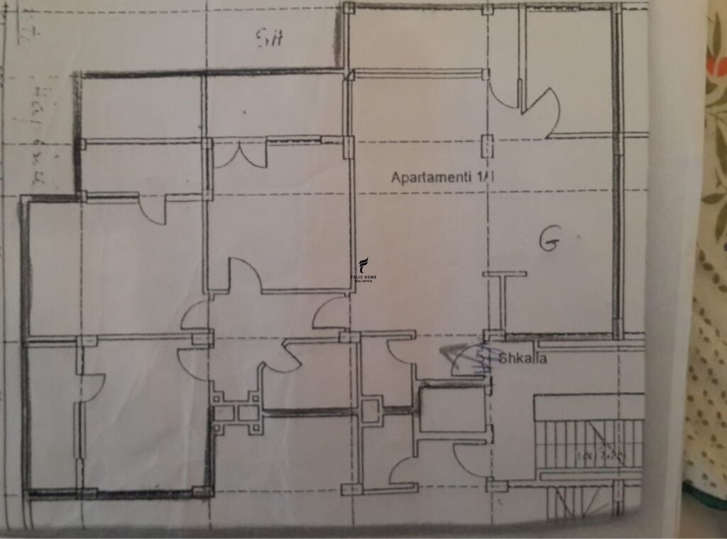 UFFICIO IN AFFITTO 110 M2 BLLOK 165.000 LEKE FH-75537