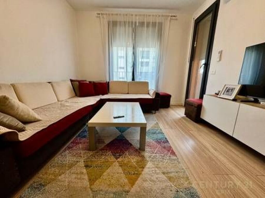 1+1 apartment for rent at Zirkon Complex!