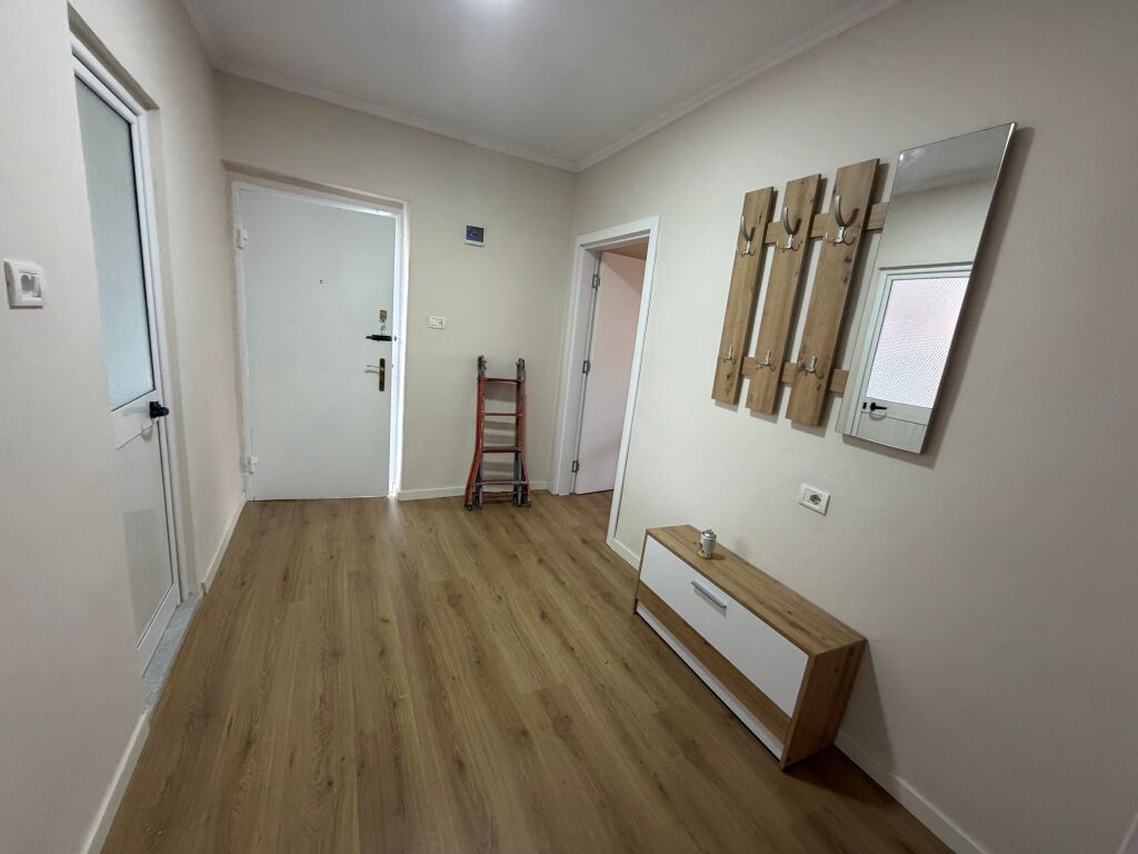 2+1, 4° piano esistente, myslym shyri, 650 euro