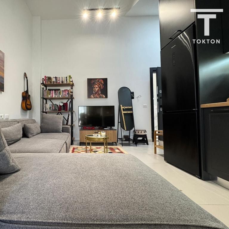 SHITET, APARTAMENT 1+1, FRESKU, TIRANË