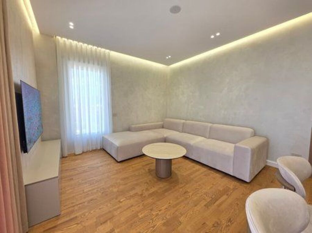 Exclusive 3+1+3 apartment for rent in the Secret Garden Residence !!