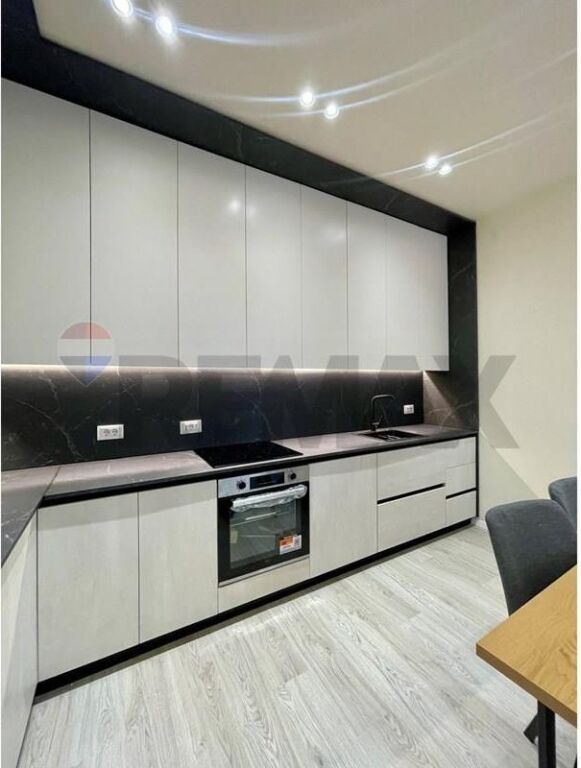 Apartment 2+1+2+Parking for rent Delijorgji Complex