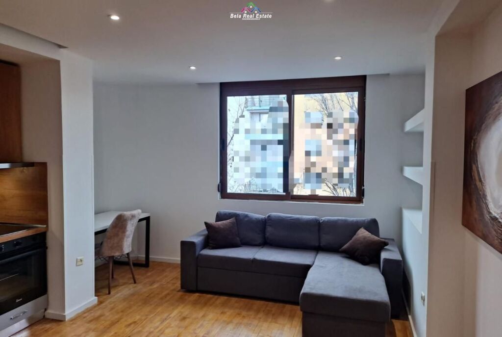 Apartament Me Qera 2+1 Tek Ish Restorant Durresi (ID B2201918) Tirane