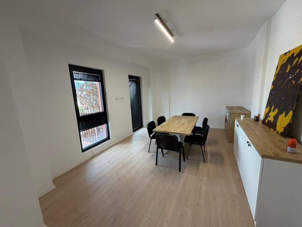 🏢 Apartment 2+1+2 for Rent for Offices 📍 Garden Building, 21 Dhjetori💶 Price: 1000€ / month