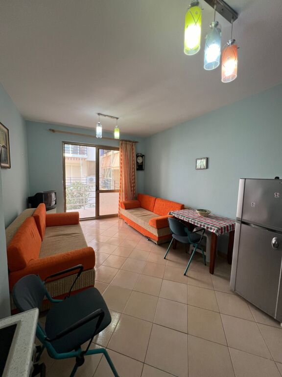 Okazione Shitet Apartment