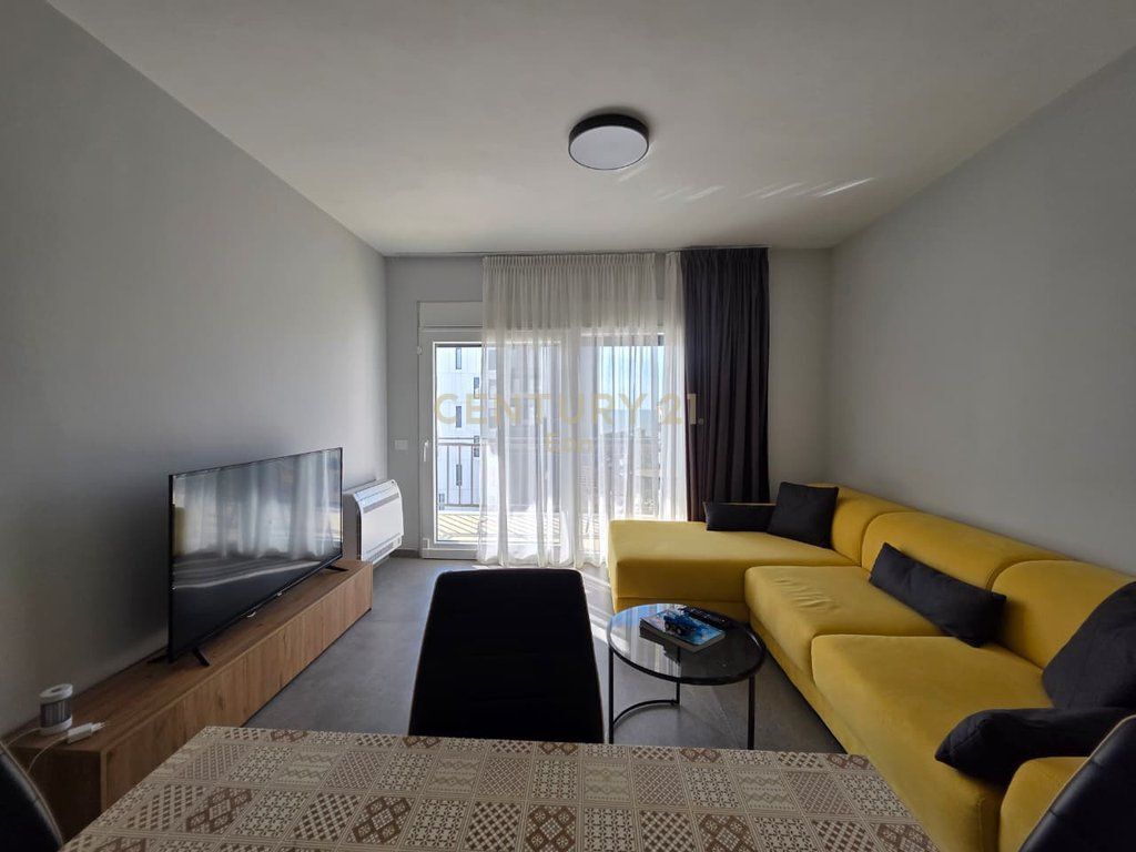 SHITET SUPER APARTAMENT 2+1 ME PAMJE DETI NE QERRET!