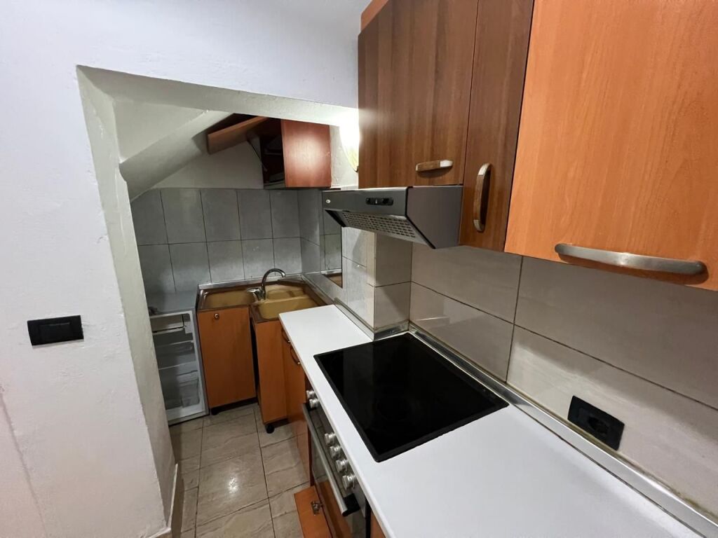 🏡 STUDIO FOR RENT – KAVAJËS STREET