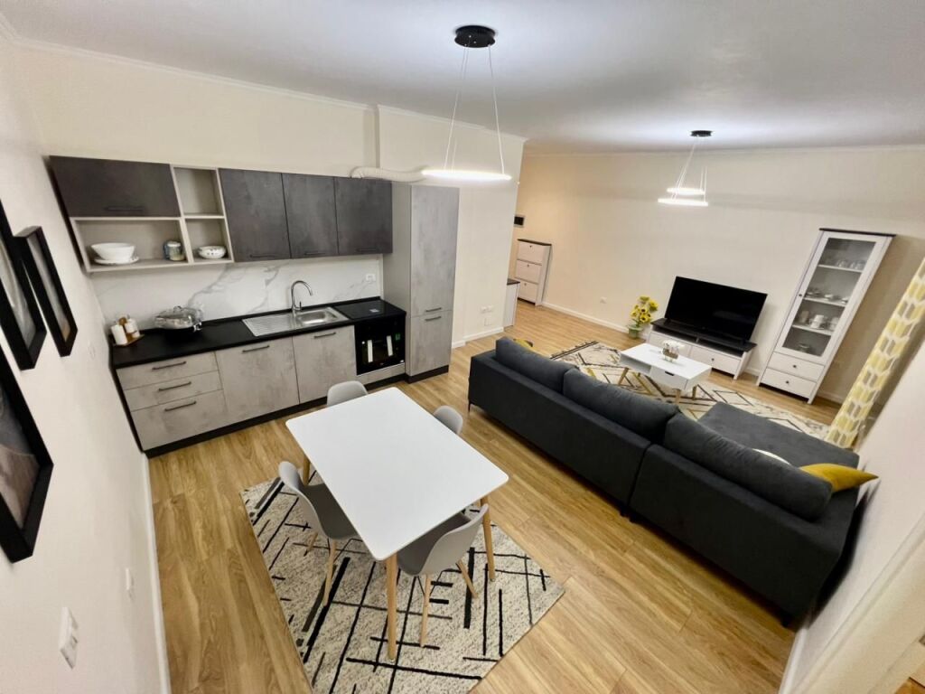 SHESIM, APARTAMENT MODERN 1+1 tek Liqeni i Thate, Rruga Eduart Mano